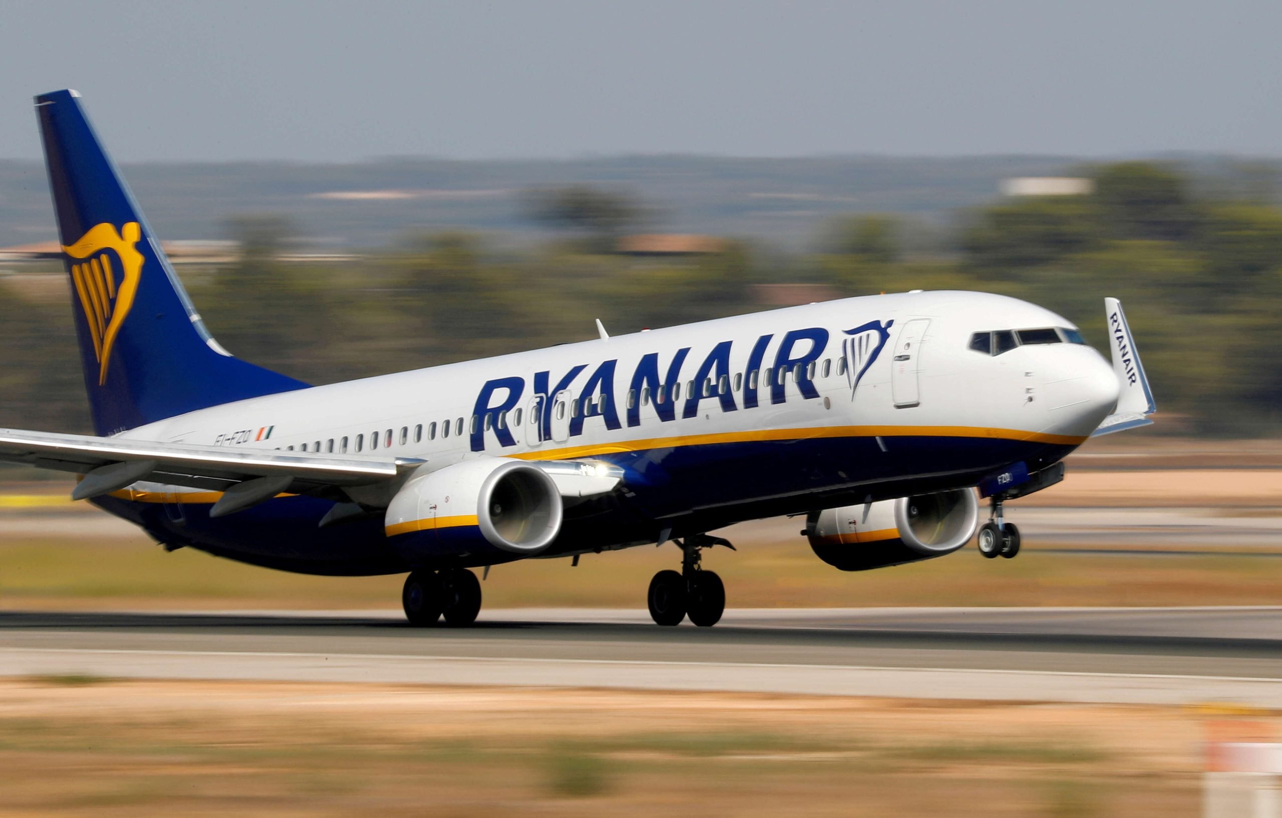 طريقة حجز طيران رخيص مع Ryanair